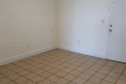 Снять в аренду кондоминиум в Хайалиа, Флорида 2 спальни, 91.04м2, № 2023782 - фото 18