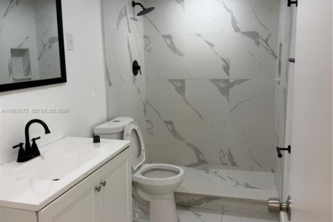 Снять в аренду кондоминиум в Хайалиа, Флорида 2 спальни, 91.04м2, № 2023782 - фото 24