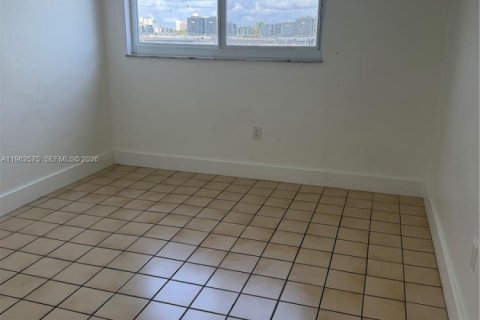 Снять в аренду кондоминиум в Хайалиа, Флорида 2 спальни, 91.04м2, № 2023782 - фото 25