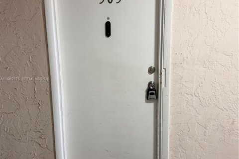 Снять в аренду кондоминиум в Хайалиа, Флорида 2 спальни, 91.04м2, № 2023782 - фото 12