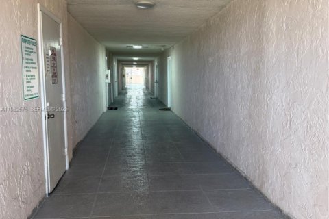 Снять в аренду кондоминиум в Хайалиа, Флорида 2 спальни, 91.04м2, № 2023782 - фото 11