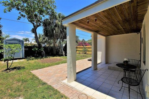 Villa ou maison à vendre à Lake Worth, Floride: 2 chambres, 87.79 m2 № 1951244 - photo 6