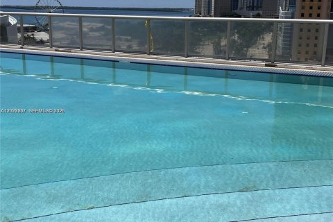Copropriété à louer à Miami, Floride: 2 chambres, 122.17 m2 № 2084820 - photo 24