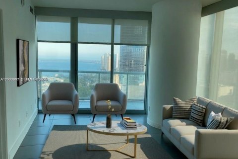 Copropriété à louer à Miami, Floride: 2 chambres, 122.17 m2 № 2084820 - photo 6