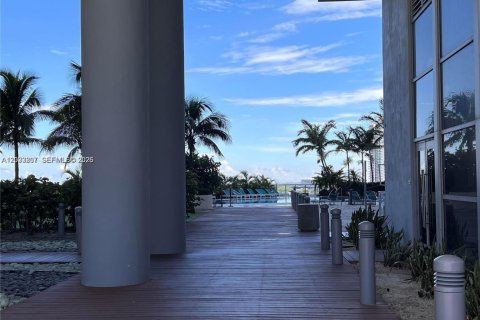 Copropriété à louer à Miami, Floride: 2 chambres, 122.17 m2 № 2084820 - photo 19