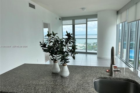 Copropriété à louer à Miami, Floride: 2 chambres, 122.17 m2 № 2084820 - photo 7