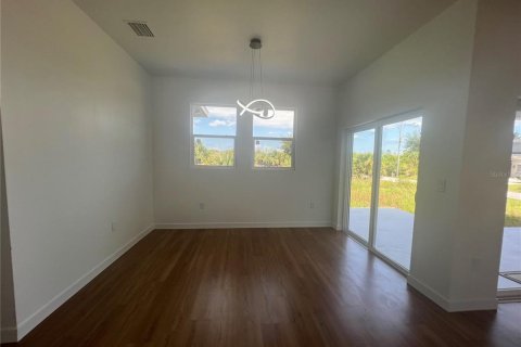 Villa ou maison à louer à Port Charlotte, Floride: 3 chambres, 176.51 m2 № 2405069 - photo 10