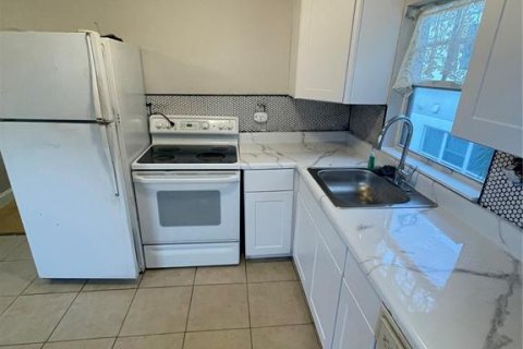 Apartamento en alquiler en Orlando, Florida, 2 dormitorios, 83.61 m2 № 2127334 - foto 2