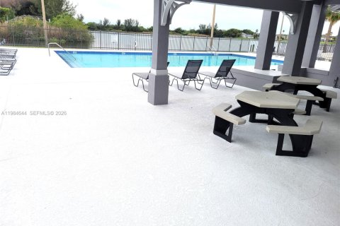 Casa en venta en Tamarac, Florida, 2 dormitorios, 140.28 m2 № 2045829 - foto 25