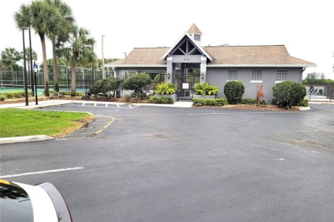 Casa en venta en Tamarac, Florida, 2 dormitorios, 140.28 m2 № 2045829 - foto 24