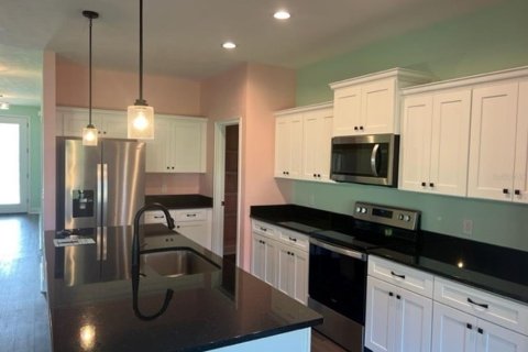 House in Alachua, Florida 3 bedrooms, 158.58 sq.m. № 2209590 - photo 3