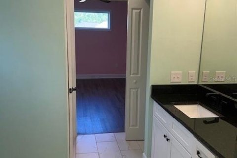 House in Alachua, Florida 3 bedrooms, 158.58 sq.m. № 2209590 - photo 10