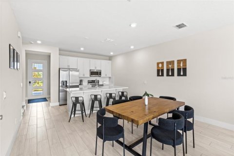 Adosado en venta en Kissimmee, Florida, 3 dormitorios, 158.68 m2 № 1916280 - foto 8