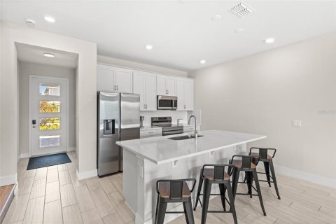 Adosado en venta en Kissimmee, Florida, 3 dormitorios, 158.68 m2 № 1916280 - foto 7