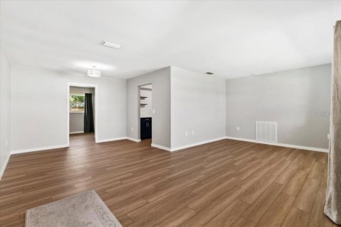 Appartement à louer à Venice, Floride: 2 chambres, 116.78 m2 № 2426004 - photo 3