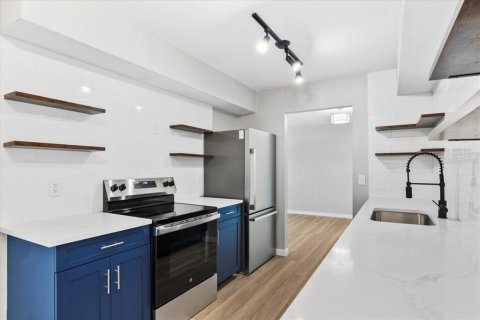 Appartement à louer à Venice, Floride: 2 chambres, 116.78 m2 № 2426004 - photo 10