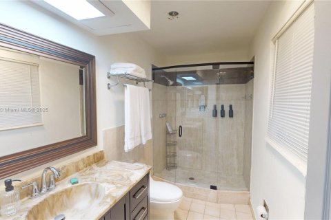 Villa ou maison à vendre à Fort Lauderdale, Floride: 3 chambres, 169.36 m2 № 1945318 - photo 12