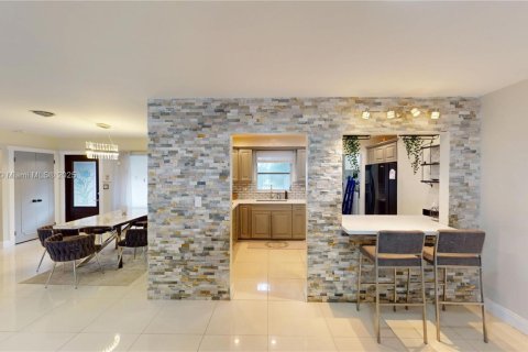 Villa ou maison à vendre à Fort Lauderdale, Floride: 3 chambres, 169.36 m2 № 1945318 - photo 6