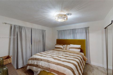 Villa ou maison à vendre à Fort Lauderdale, Floride: 3 chambres, 169.36 m2 № 1945318 - photo 11