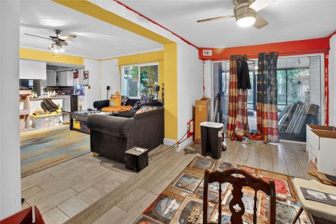 Villa ou maison à vendre à Saint Petersburg, Floride: 2 chambres, 143.35 m2 № 2425569 - photo 6