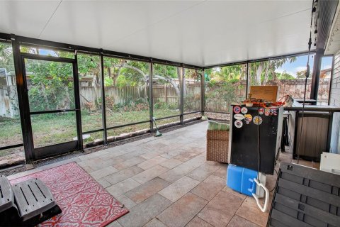 Villa ou maison à vendre à Saint Petersburg, Floride: 2 chambres, 143.35 m2 № 2425569 - photo 13