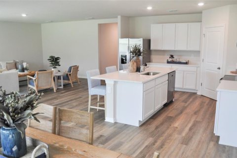 House in Parrish, Florida 4 bedrooms, 217.02 sq.m. № 2210946 - photo 5