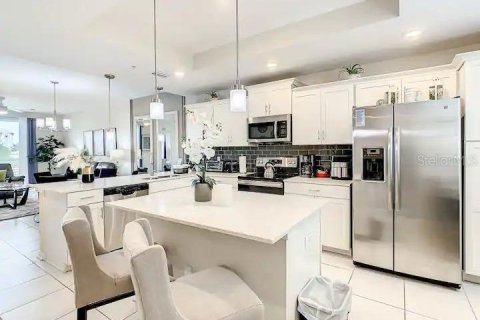 Condo in Kissimmee, Florida, 2 bedrooms  № 1554487 - photo 4