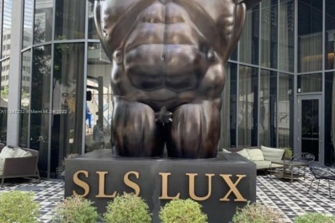 Condominio en venta en Miami, Florida, 1 dormitorio, 81.85 m2 № 1985397 - foto 13