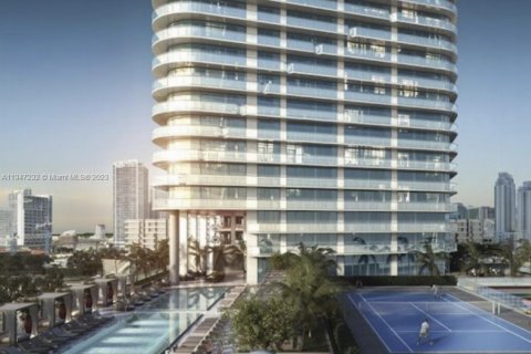 Condominio en venta en Miami, Florida, 1 dormitorio, 81.85 m2 № 1985397 - foto 1