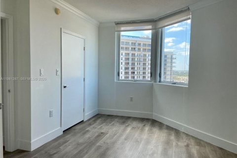 Снять в аренду кондоминиум в Майами, Флорида 3 спальни, 136.29м2, № 2080051 - фото 14
