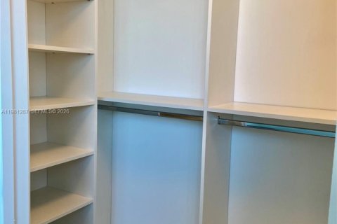 Снять в аренду кондоминиум в Майами, Флорида 3 спальни, 136.29м2, № 2080051 - фото 16