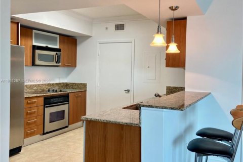 Снять в аренду кондоминиум в Майами, Флорида 3 спальни, 136.29м2, № 2080051 - фото 3