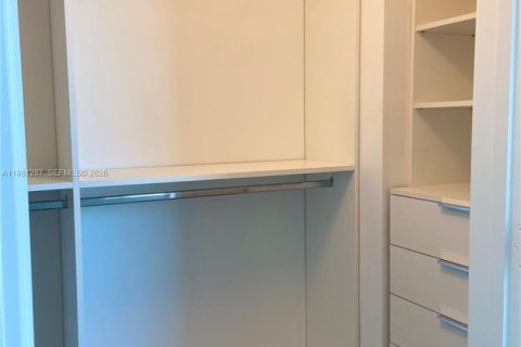 Снять в аренду кондоминиум в Майами, Флорида 3 спальни, 136.29м2, № 2080051 - фото 15