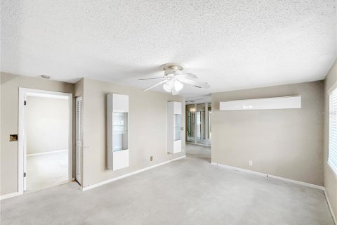 Condominio en venta en Saint Petersburg, Florida, 1 dormitorio, 67.35 m2 № 1816095 - foto 8