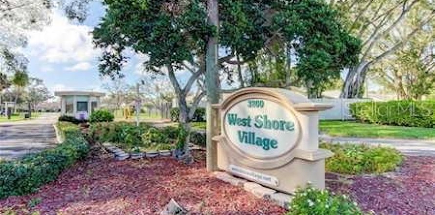 Condominio en Saint Petersburg, Florida, 1 dormitorio  № 1816095