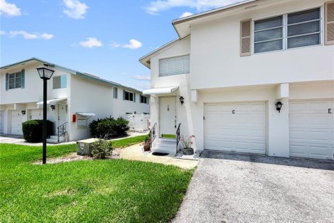 Condominio en venta en Saint Petersburg, Florida, 1 dormitorio, 67.35 m2 № 1816095 - foto 5