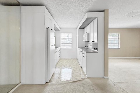 Condominio en venta en Saint Petersburg, Florida, 1 dormitorio, 67.35 m2 № 1816095 - foto 16
