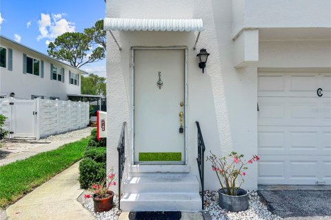 Condominio en venta en Saint Petersburg, Florida, 1 dormitorio, 67.35 m2 № 1816095 - foto 2