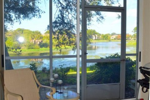 Copropriété à louer à Sarasota, Floride: 2 chambres, 99.22 m2 № 2109122 - photo 10