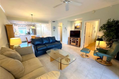Copropriété à louer à Sarasota, Floride: 2 chambres, 99.22 m2 № 2109122 - photo 8