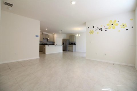 Villa ou maison à louer à Winter Haven, Floride: 4 chambres, 171.96 m2 № 2385891 - photo 7