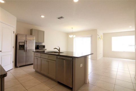Villa ou maison à louer à Winter Haven, Floride: 4 chambres, 171.96 m2 № 2385891 - photo 13