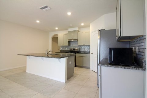 Villa ou maison à louer à Winter Haven, Floride: 4 chambres, 171.96 m2 № 2385891 - photo 9