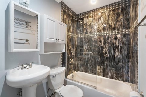 Villa ou maison à louer à North Palm Beach, Floride: 2 chambres, 89.19 m2 № 2084303 - photo 30