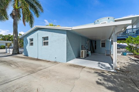 Villa ou maison à louer à North Palm Beach, Floride: 2 chambres, 89.19 m2 № 2084303 - photo 6