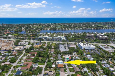 Villa ou maison à louer à North Palm Beach, Floride: 2 chambres, 89.19 m2 № 2084303 - photo 1