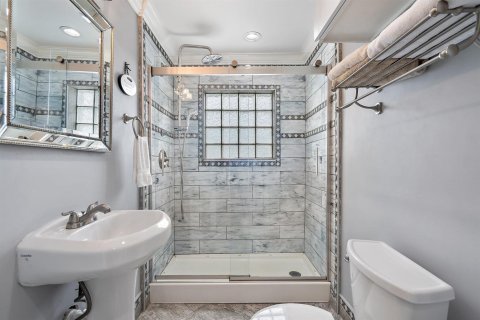 Villa ou maison à louer à North Palm Beach, Floride: 2 chambres, 89.19 m2 № 2084303 - photo 25