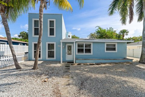Villa ou maison à louer à North Palm Beach, Floride: 2 chambres, 89.19 m2 № 2084303 - photo 11