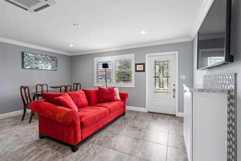 Villa ou maison à louer à North Palm Beach, Floride: 2 chambres, 89.19 m2 № 2084303 - photo 15