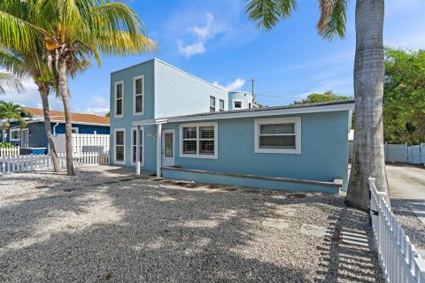 Villa ou maison à louer à North Palm Beach, Floride: 2 chambres, 89.19 m2 № 2084303 - photo 8